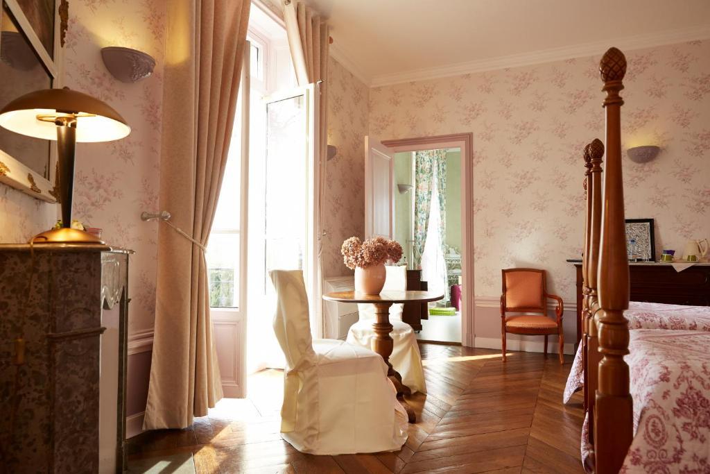 Chambres Au Chateau - Le Clos Des Tourelles Sennecey-le-Grand Bilik gambar
