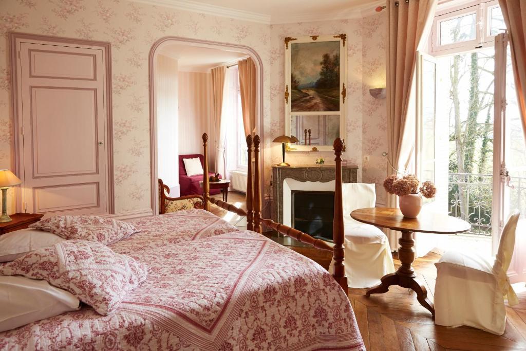 Chambres Au Chateau - Le Clos Des Tourelles Sennecey-le-Grand Bilik gambar
