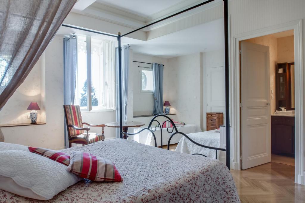 Chambres Au Chateau - Le Clos Des Tourelles Sennecey-le-Grand Bilik gambar