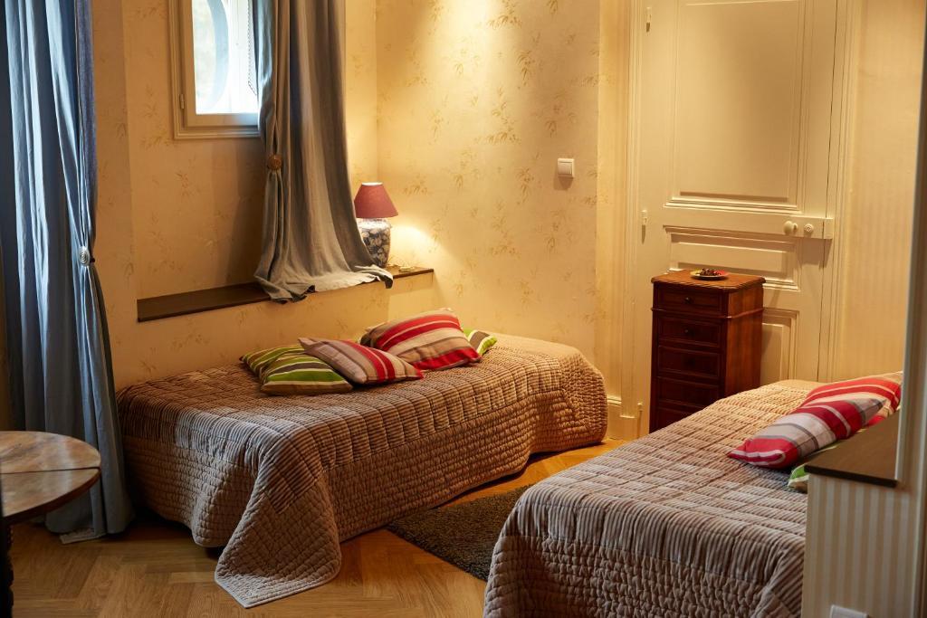 Chambres Au Chateau - Le Clos Des Tourelles Sennecey-le-Grand Bilik gambar